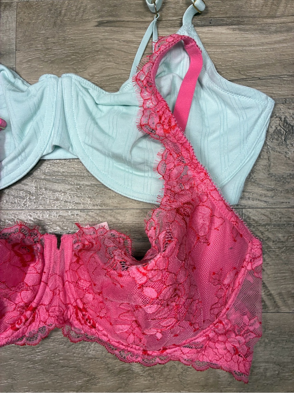 Victoria Secret 2 Bras Lace Balconette Underwired T Shirt Unlined Scoop - Picture 11 of 11